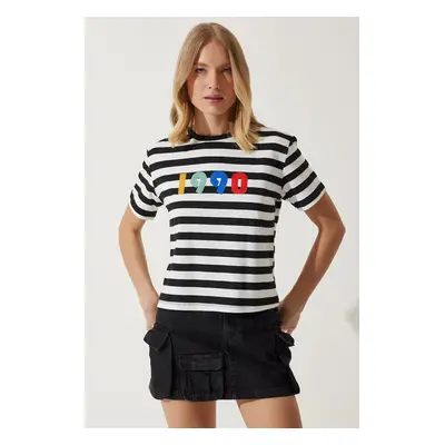 Happiness İstanbul Women's Black And White Printed Striped Knitted T-Shirt