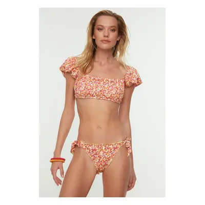 Trendyol Pink Crispy Floral mintás nyakkendő részletesen kidolgozott bikini alsó