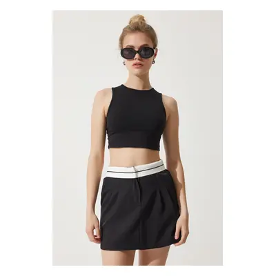 Happiness İstanbul Women's Black Contrast Line Knitted Shorts Skirt