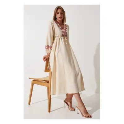 Happiness İstanbul Women's Cream Embroidery Detailed Oversize Linen Dress