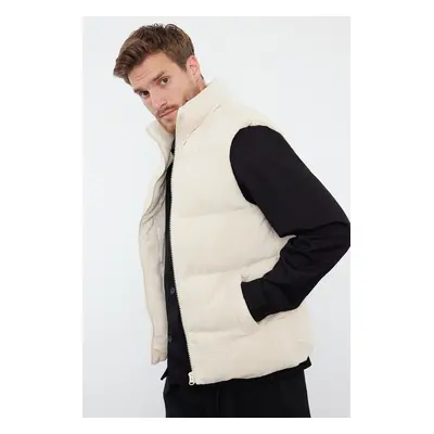 Trendyol Ecru Men's Regular Fit Winter Velvet Vest