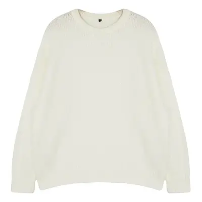 Trendyol Curve Ecru Crew Neck Soft Textured Knitwear Sweater