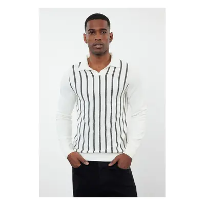 Trendyol Ecru Slim Crew Neck Striped Knitwear Sweater