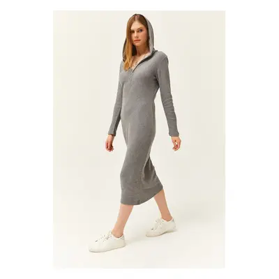 Olalook Women's Smoky Zippered Hooded Pocket Thick Ribbed Midi Dress