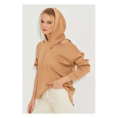 Cool & Sexy Women's Camel Window Scuba Sweatshirt