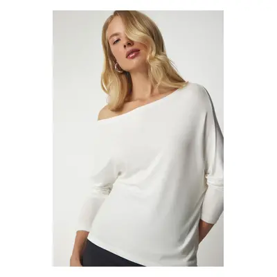 Happiness İstanbul Women's Ecru Boat Neck Knitwear Blouse