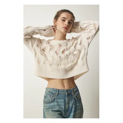 Happiness İstanbul Women's Cream Ripped Detailed Openwork Crop Knitwear