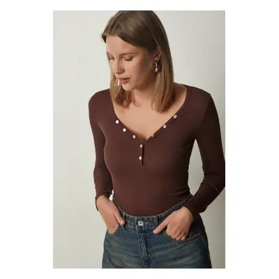 Happiness İstanbul Women's Brown Buttoned Collar Ribbed Crop Knitted Blouse