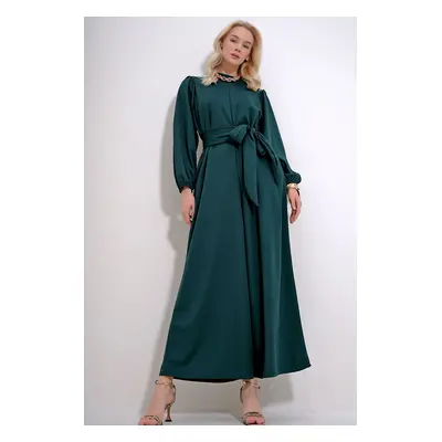 Trend Alaçatı Stili Women's Emerald Green Stand Collar Zipper Back Princess Sleeve Belted Waist 