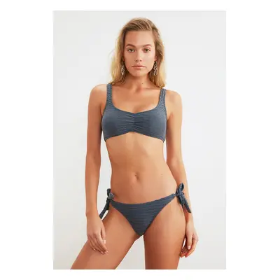 Trendyol szürke texturált bikini alsó