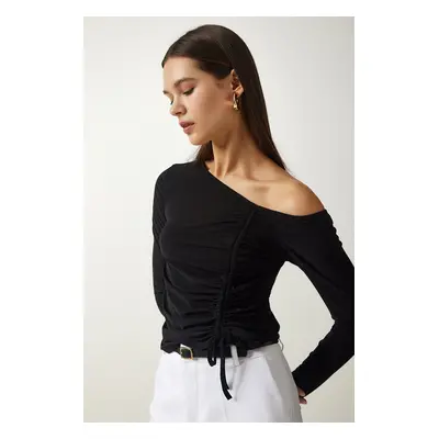 Happiness İstanbul Women's Black Gathered Detailed Knitted Blouse