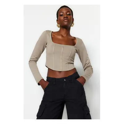 Trendyol Stone Piping Detail Square Neck Fitted/Situated Crop Interlock Knitted Blouse