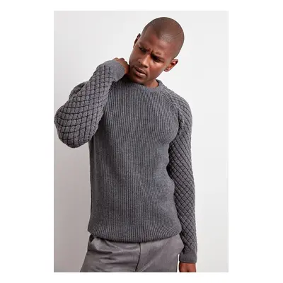 Trendyol Gray Regular Crew Neck Textured Knitwear Sweater