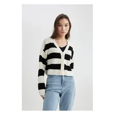 DEFACTO Relax Fit Striped V-Neck Knitwear Cardigan