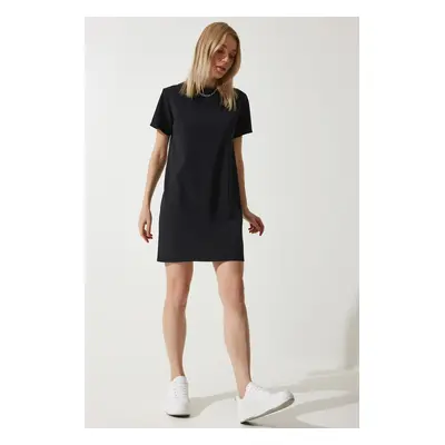 Happiness İstanbul Women's Black Crew Neck Basic Crepe Dress