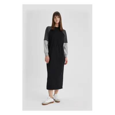 DEFACTO Regular Fit Color Block Long Sleeve Maxi Sweat Dress