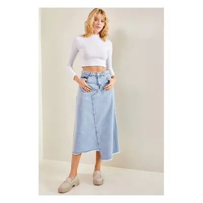 Bianco Lucci Women's Symmetrical Pattern Tasseled Denim Skirt