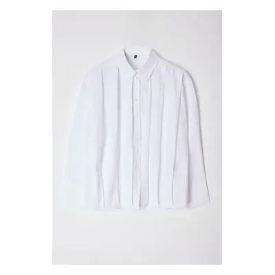 Trendyol White Front Pleat Detailed Oversize Wide Fit Woven Shirt