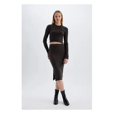 DEFACTO Cool Slim Fit Slit Knitwear Midi Skirt