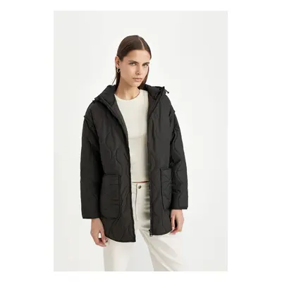 DEFACTO Regular Fit Hooded Quilted Thin Parka Coat