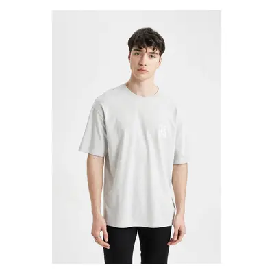 DEFACTO Comfort Fit Crew Neck Printed Short Sleeve T-Shirt