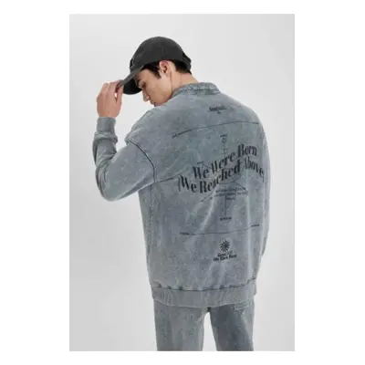 DEFACTO Comfort Fit Stand Collar Zippered Back Printed Washed Faded Effect Sweatshirt