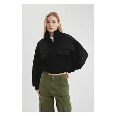 DEFACTO Cool Zipper Collar Crop Thick Fabric Sweatshirt