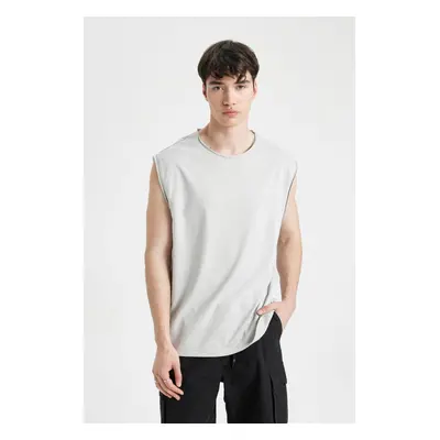 DEFACTO Boxy Fit Crew Neck Undershirt