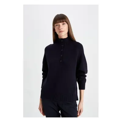 DEFACTO Women's Relax Fit Soft Texture Button-down Collar Basic Plain Knitwear Sweater