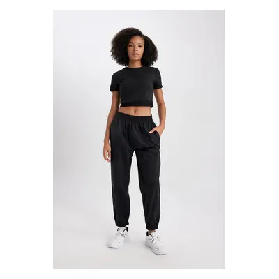 DEFACTO Fit Oversize Fit Parachute Trousers