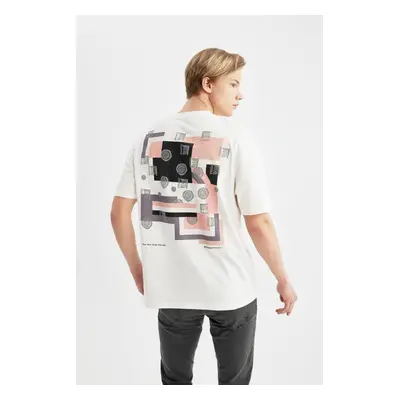 DEFACTO Comfort Fit Crew Neck Back Printed Short Sleeve T-Shirt