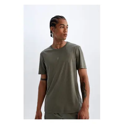 DEFACTO Fit Men's Khaki Slim Fit Crew Neck Printed Sports Short Sleeve Basic T-Shirt