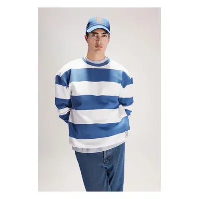 DEFACTO Men's Blue Boxy Fit Crew Neck Striped Sweatshirt