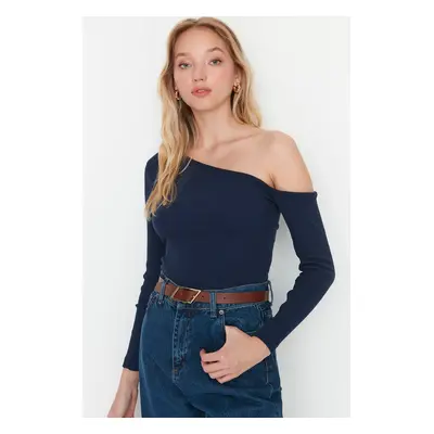 Trendyol Indigo Fitted Asymmetrical Neckline Off Shoulder Ribbed Stretch Knitted Blouse