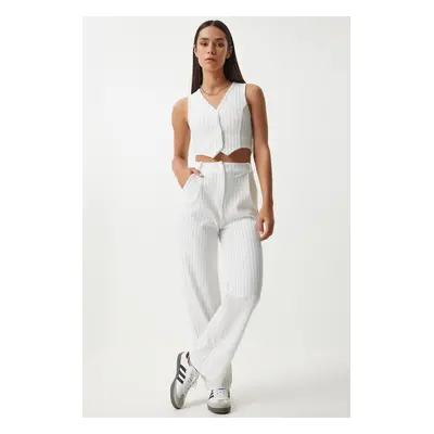 Happiness İstanbul Women's White Thin Striped Knitted Vest Trousers Set