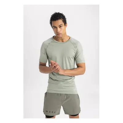 DEFACTO Fit Slim Fit Crew Neck Short Sleeve T-Shirt