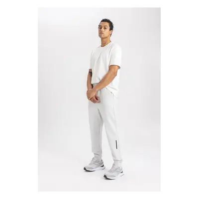 DEFACTO Fit Standard Fit Flexible Leg Jogger Sweatpants