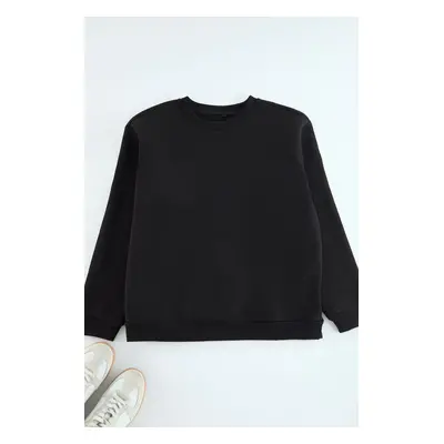 Trendyol Curve Black Thick Inside Fleece Regular/Normal Mold Crew Neck Basic Knitted Sweatshirt