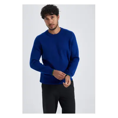 DEFACTO Standard Fit Crew Neck Sweater