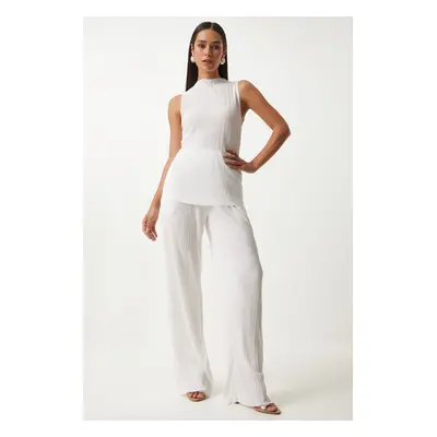 Happiness İstanbul Women's White Pleated Sleeveless Knitted Blouse Palazzo Pants Set