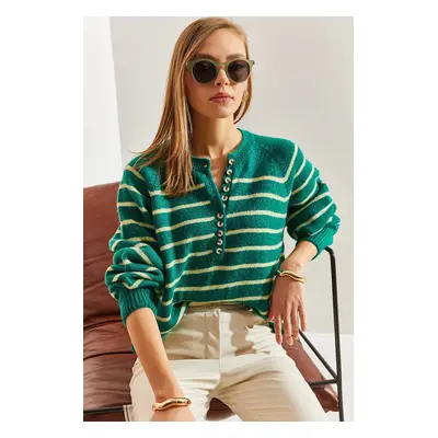 Bianco Lucci Women's Buttonhole Turtleneck Striped Knitwear Sweater