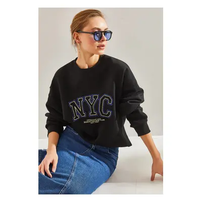 Bianco Lucci Women's NYC Printed Three Thread Raised Sweatshirt