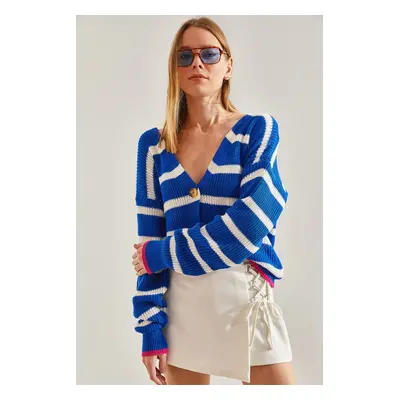 Bianco Lucci Women's White Striped Cardigan