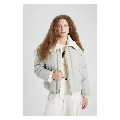 DEFACTO Wide Collar Faux Für Puffer Jacket