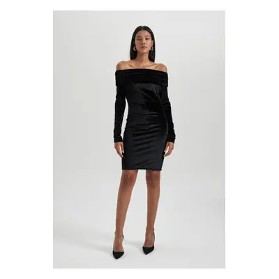 DEFACTO Bodycon Off-the-Shoulder Long Sleeve Velor Black Mini Dress