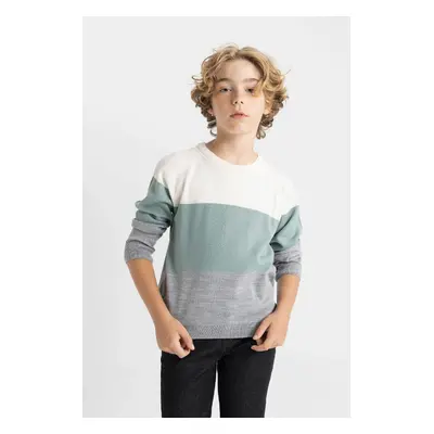 DEFACTO Boy Color Block Regular Fit Crew Neck Knitwear Sweater