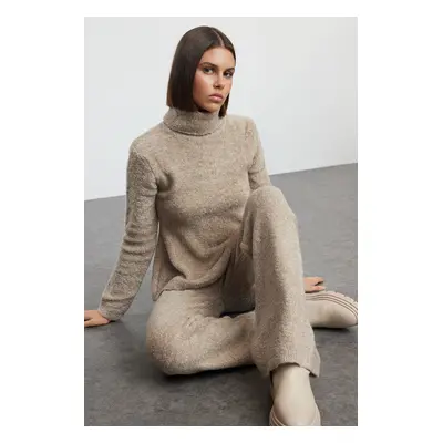 Trendyol Mink Turtleneck Knitwear Top-Bottom Set