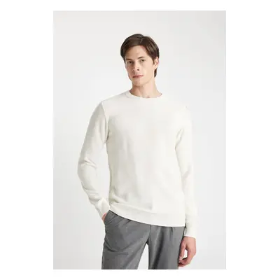 DEFACTO Standard Fit Regular Cut Crew Neck Textured Knit Sweater