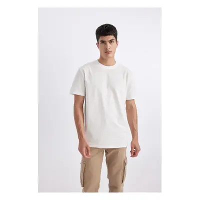 DEFACTO New Regular Fit Crew Neck Short Sleeve 100% Cotton Basic T-Shirt