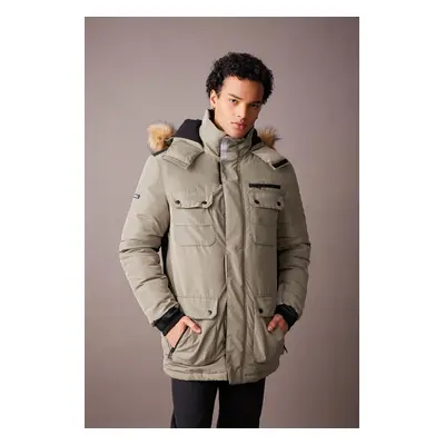 DEFACTO Water Repellent Slim Fit Hooded Faux Für Fleece Lined Coat Parka